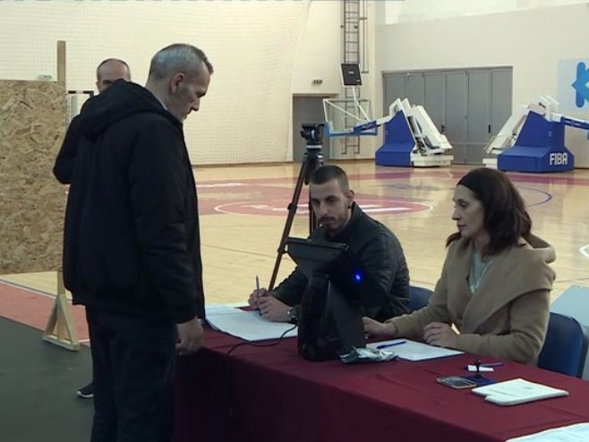 Гласање у Црној Гори - Фото: РТРС