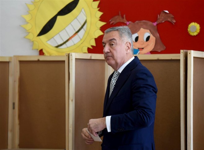 Мило Ђукановић (Фото: EPA/BORIS PEJOVIC) Мило Ђукановић (Фото: EPA/BORIS PEJOVIC) -