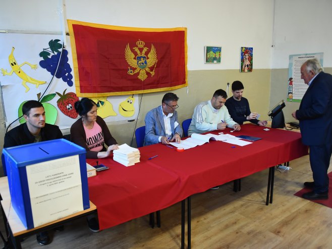 Предсједнички избори у Црној Гори (Фото: Танјуг/Страхиња Аћимовић) Предсједнички избори у Црној Гори (Фото: Танјуг/Страхиња Аћимовић) -