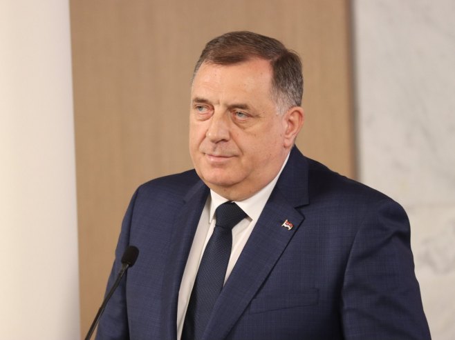 Додик честитао Алијеву Дан државности Азербејџана
