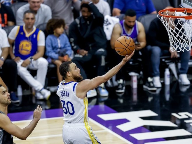 Голден Стејт - Сакраменто (Фото: EPA/JOHN G. MABANGLO SHUTTERSTOCK OUT) - 