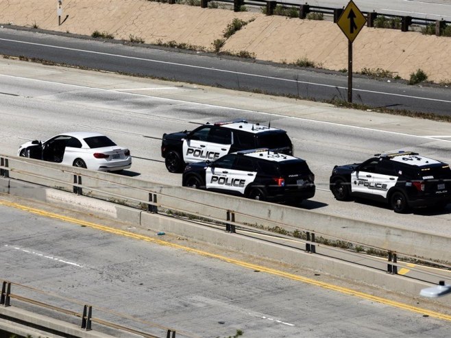 Америчка полиција (Фото: EPA/ETIENNE LAURENT, илустрација) - 
