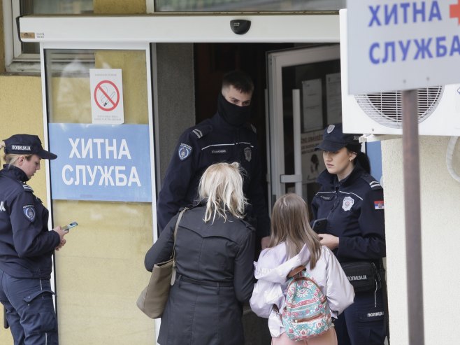 Хитна служба (Фото: TANJUG/ SAVA RADOVANOVIĆ/ bg) Хитна служба (Фото: TANJUG/ SAVA RADOVANOVIĆ/ bg) -