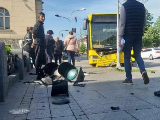 Саобраћајна незгода у центру града - Фото: Уступљена фотографија