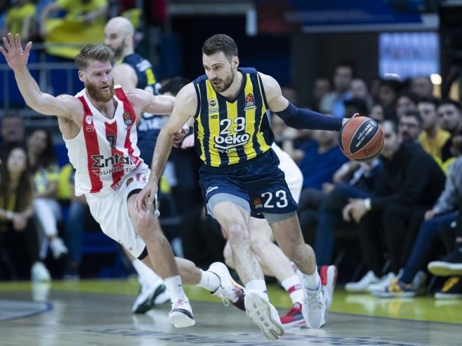 Евролига: Фенербахче - Олимпијакос (Фото: EPA-EFE/TOLGA BOZOGLU) Евролига: Фенербахче - Олимпијакос (Фото: EPA-EFE/TOLGA BOZOGLU) -