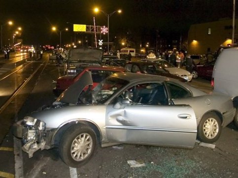 Ланчани судар (ФОТО:EPA/STEPHEN J. CARRERA - илустрација) - 