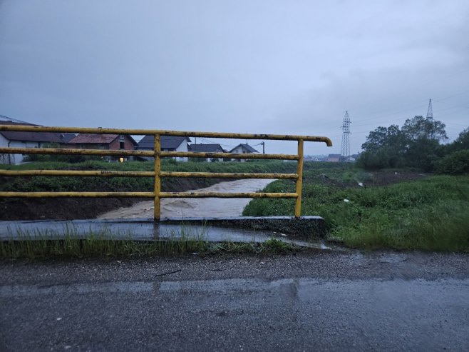 Obilne padavine stvorile probleme u Prijedoru (Foto: RTRS)