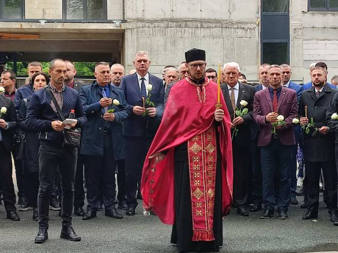 Тузла - обиљежавање страдања војника - Фото: РТРС