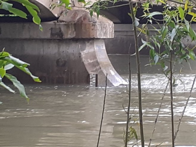 Поплаве у Бугојну, угрожене и куће (ФОТО/ВИДЕО)