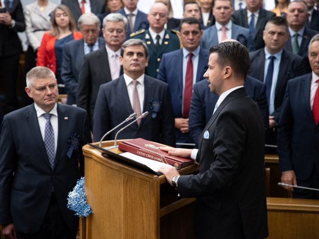Милатовић положио заклетву (Фото: Танјуг/Скупштина Црне Горе) Милатовић положио заклетву (Фото: Танјуг/Скупштина Црне Горе) -