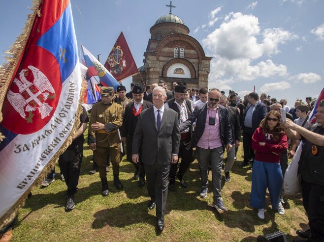 Принц Александар Карађорђевић на Равној Гори Принц Александар Карађорђевић на Равној Гори - Фото: СРНА