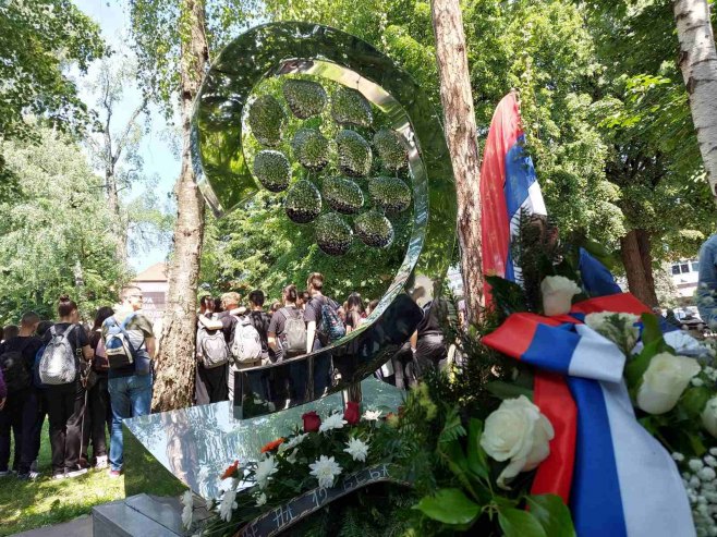 Обиљежавање 31 године од смрти 12 беба Обиљежавање 31 године од смрти 12 беба - Фото: РТРС