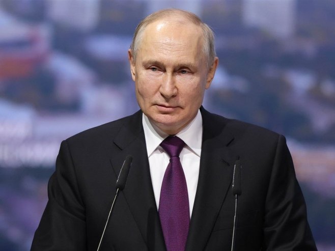 Владимир Путин (Фото: EPA-EFE/ROSCONGRESS PRESS-SERVICE, илустрација) - 