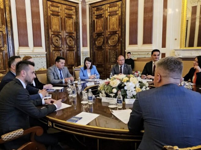 Стевандић разговарао са Александром Бјелским (фото: instagram.com/nenad_stevandic) Стевандић разговарао са Александром Бјелским (фото: instagram.com/nenad_stevandic) -