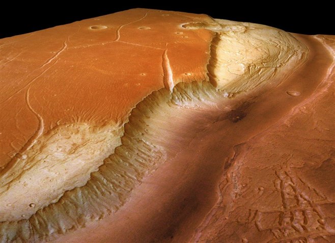 Марс (Фото:  EPA/ESA/DLR/FU Berlin/G. Neukum) - 
