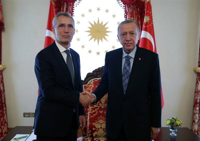 Столтенберг и Ердоган (Фото: EPA-EFE/TURKISH PRESIDENTIAL PRESS OFFICE) - 