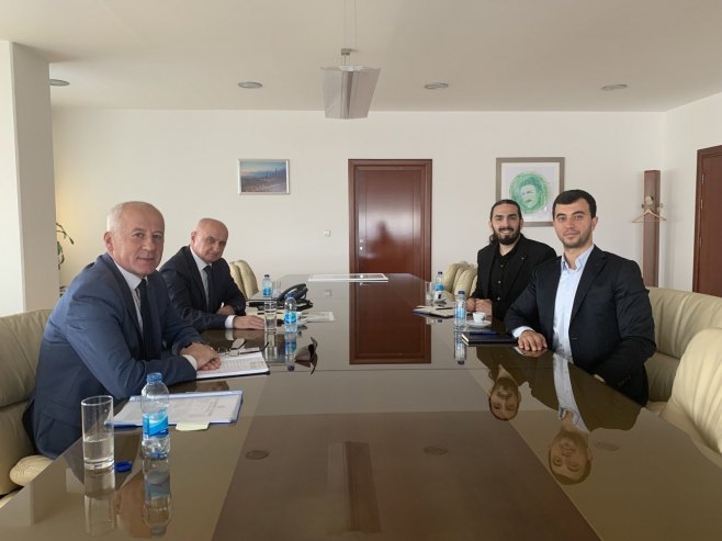 Ђокић са представницима компаније EMX Royalty Corporation Ђокић са представницима компаније EMX Royalty Corporation - Фото: Уступљена фотографија