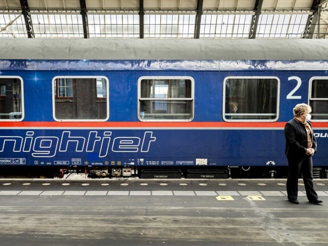 Аустрија, воз (Фото: EPA-EFE/REMKO DE WAAL) - 