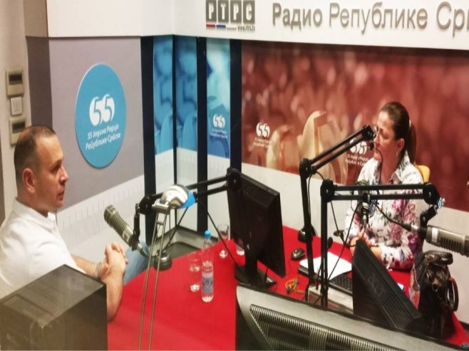 Др Никола Шобот гост Радија Републике Српске Др Никола Шобот гост Радија Републике Српске - Фото: РТРС