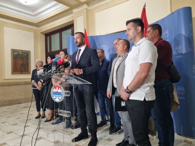 Ванредна сједница Скупштине града Ванредна сједница Скупштине града - Фото: РТРС