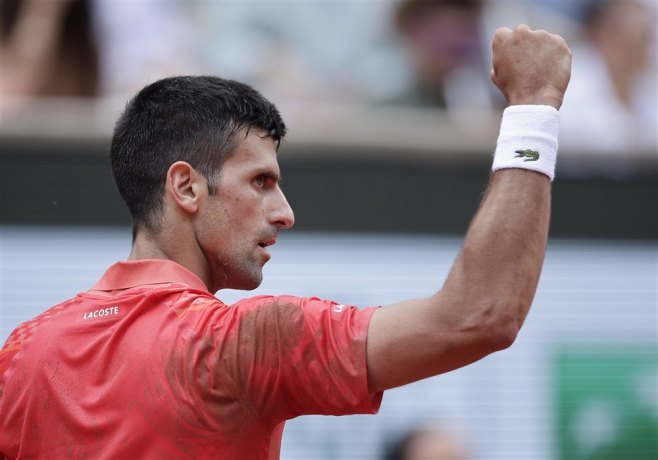 Novak Đoković (Foto: EPA/CHRISTOPHE PETIT TESSON) - Novak Đoković (Foto: EPA/CHRISTOPHE PETIT TESSON) -