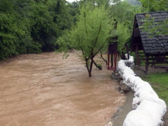 Угрожен насип у милићком насељу Мишићи - Фото: РТРС