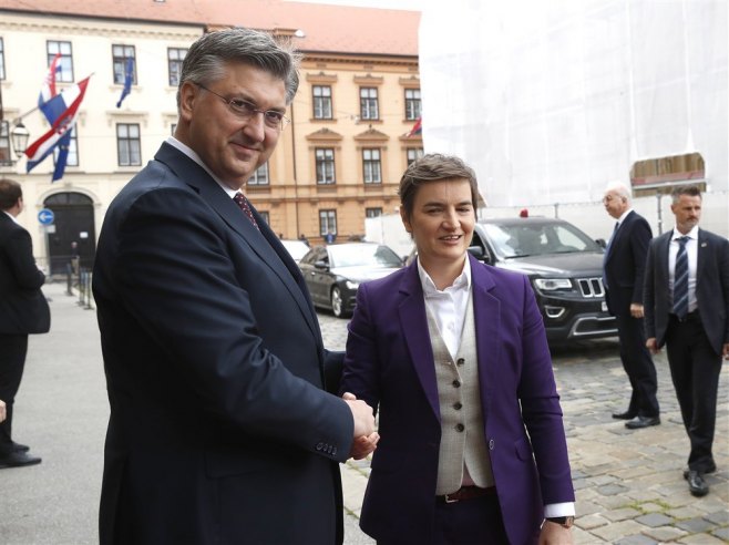 Пленковић и Брнабић  (Фото: EPA-EFE/ANTONIO BAT) - 