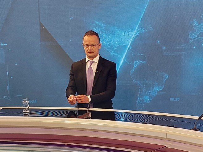 Петер Сијарто Петер Сијарто - Фото: РТРС