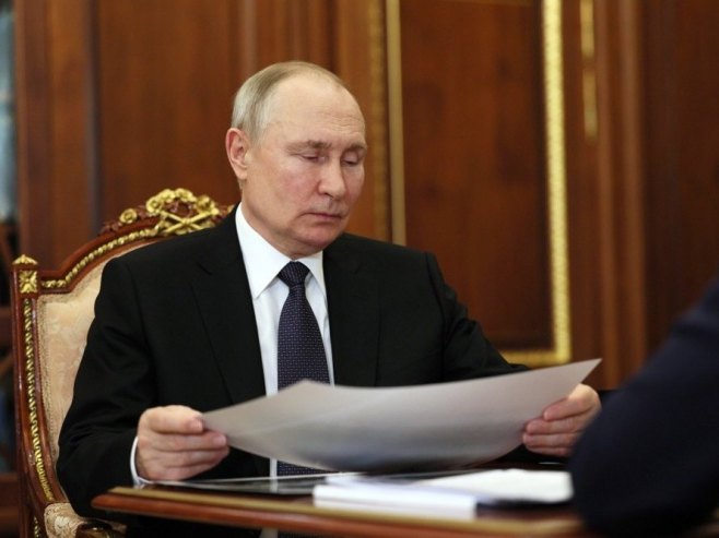 Владимир Путин (фото: EPA-EFE/ALEXANDER KAZAKOV/SPUTNIK/KREMLIN / POOL MANDATORY CREDIT) Владимир Путин (фото: EPA-EFE/ALEXANDER KAZAKOV/SPUTNIK/KREMLIN / POOL MANDATORY CREDIT) -