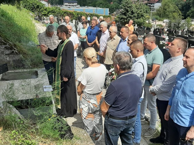 Фоча: Обиљежена 31 година од злочина у Јабуци Фоча: Обиљежена 31 година од злочина у Јабуци - Фото: СРНА