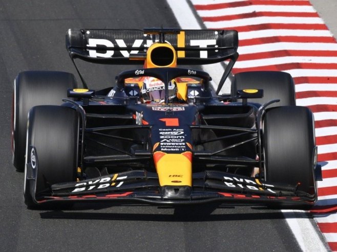 Макс Ферстапен (Фото: EPA/Zsolt Czegledi HUNGARY OUT) - Макс Ферстапен (Фото: EPA/Zsolt Czegledi HUNGARY OUT) -