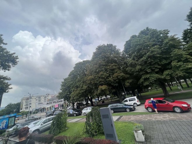 Zastava tzv. Armije BiH u Doboju (Foto: RTRS)