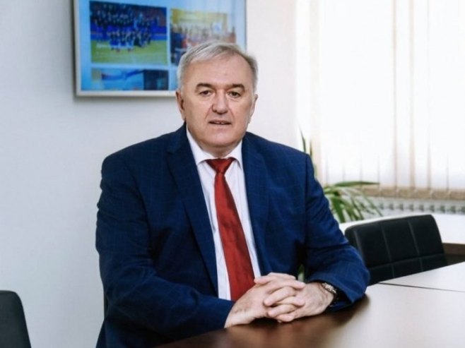 Умичевић: Одмах обуставити блокаде границе и зауставити штету за привреду