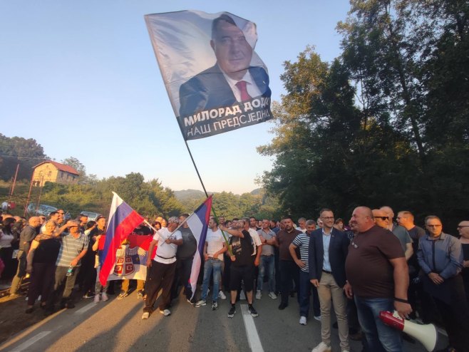 Лопаре - Мирни протест "Граница постоји" - Фото: РТРС