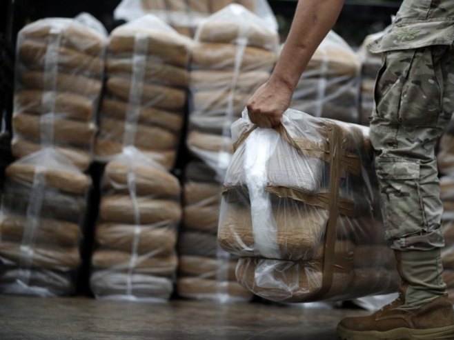 Дрога (Фото: EPA-EFE/Bienvenido Velasco, илустрација) - 