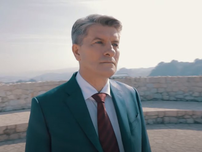Шемсудин Мехмедовић Шемсудин Мехмедовић - Фото: Screenshot/YouTube