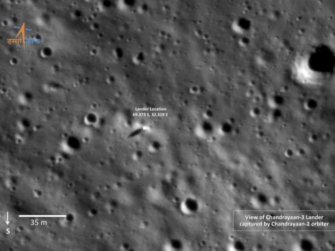 Површина Мјесеца снимљена ровером Чандрајан 3 (Фото: EPA-EFE/ISRO) - 