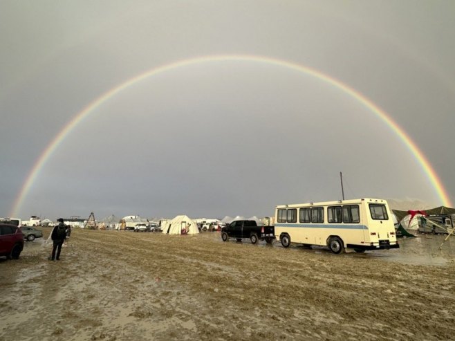 Блато на фестивалу у Невади (Фото:  EPA-EFE/DIANA JENSEN) - 