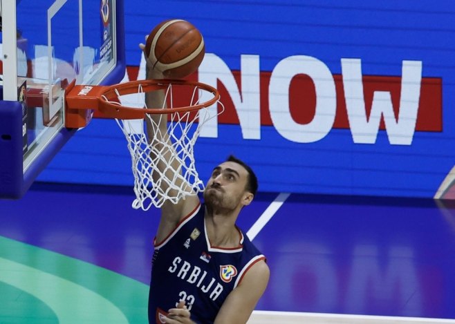 Никола Милутинов (Фото: EPA/ROLEX DELA PENA) - 