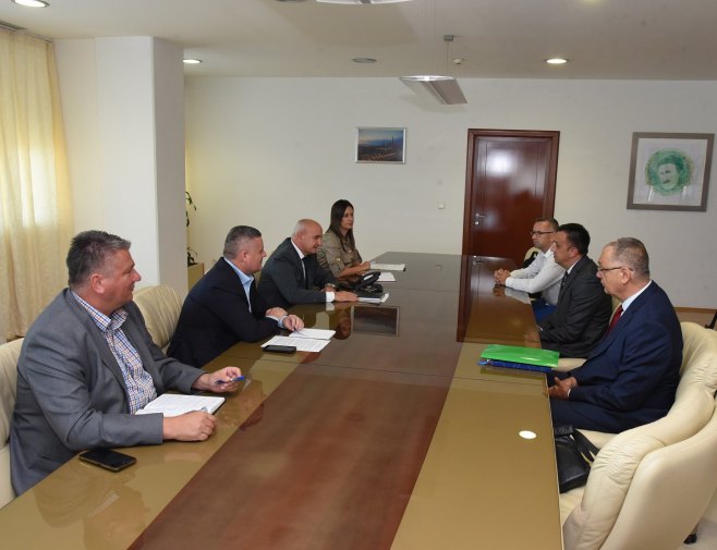 Петар Ђокић и Ведран Лакић Петар Ђокић и Ведран Лакић -