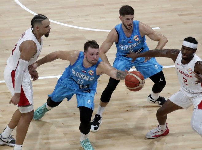 Канада - Словенија (ФОТО: EPA-EFE/FRANCIS R. MALASIG) - 