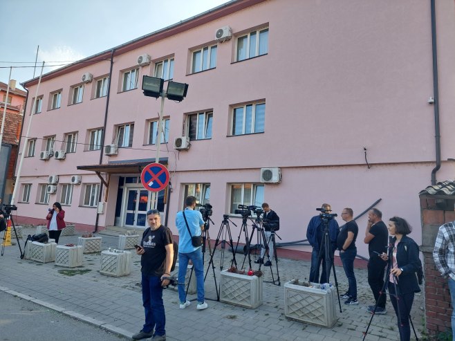 Поповић: Не повлачим своје ријечи о ОВК