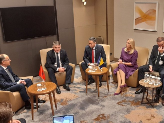 Састанак чланова Пресједништва БиХ са предсједником Албаније Састанак чланова Пресједништва БиХ са предсједником Албаније - Фото: РТРС
