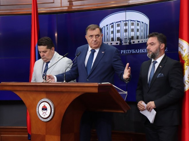 Милорад Додик, конференција за новинаре Милорад Додик, конференција за новинаре - Фото: predsjednikrs.rs/Borislav Zdrinja