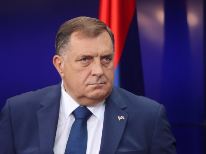 Додик: Шмиту не може да помогне ни самоорганизована група амбасадора у Сарајеву