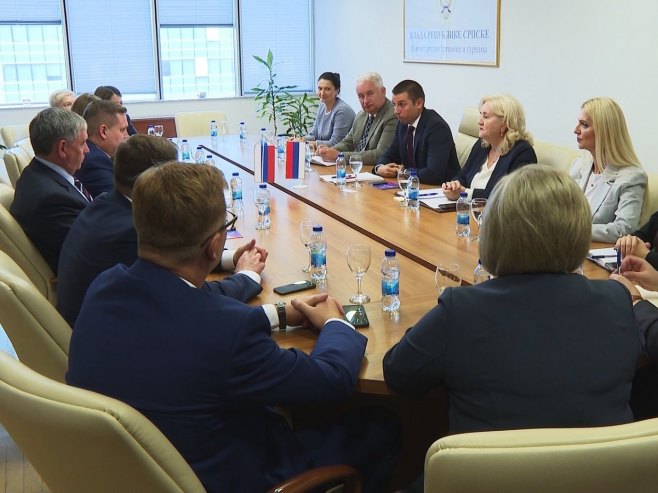 Шулић са руском делегацијом Шулић са руском делегацијом - Фото: РТРС