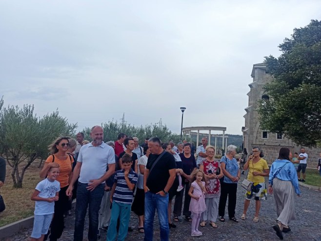 Пребиловци - дочек патријарха Порфирија Пребиловци - дочек патријарха Порфирија - Фото: РТРС
