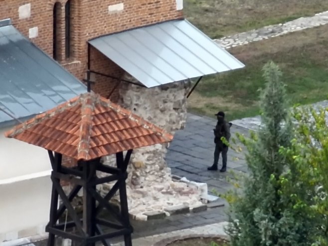 Снимак: Приштински специјалаци у акцији у Бањској прижељкивали смрт Србина (ВИДЕО)