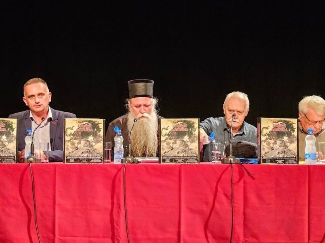 Представљање књиге "Сумрак Ловећна" Представљање књиге "Сумрак Ловећна" - Фото: СРНА