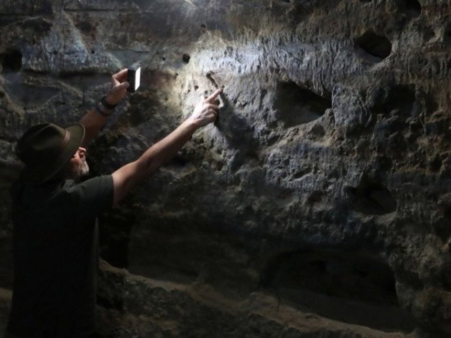 Најстарије ципеле у Европи пронађене у пећини слијепих мишева (ФОТО)